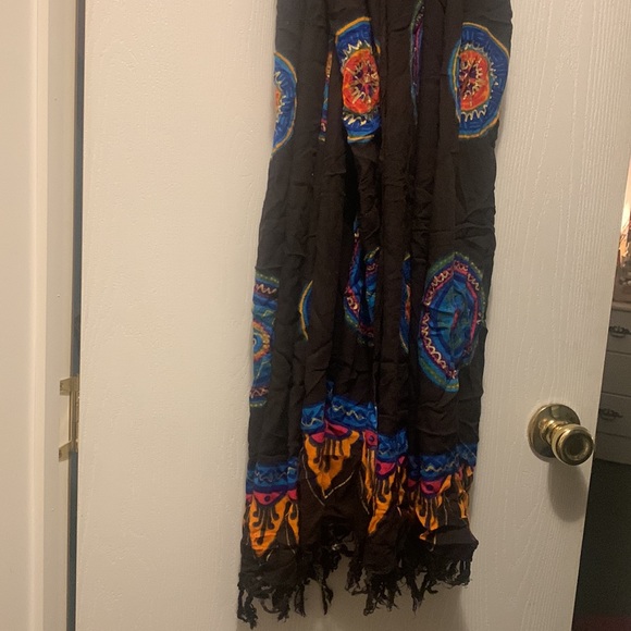 Table runner - Picture 2 of 2